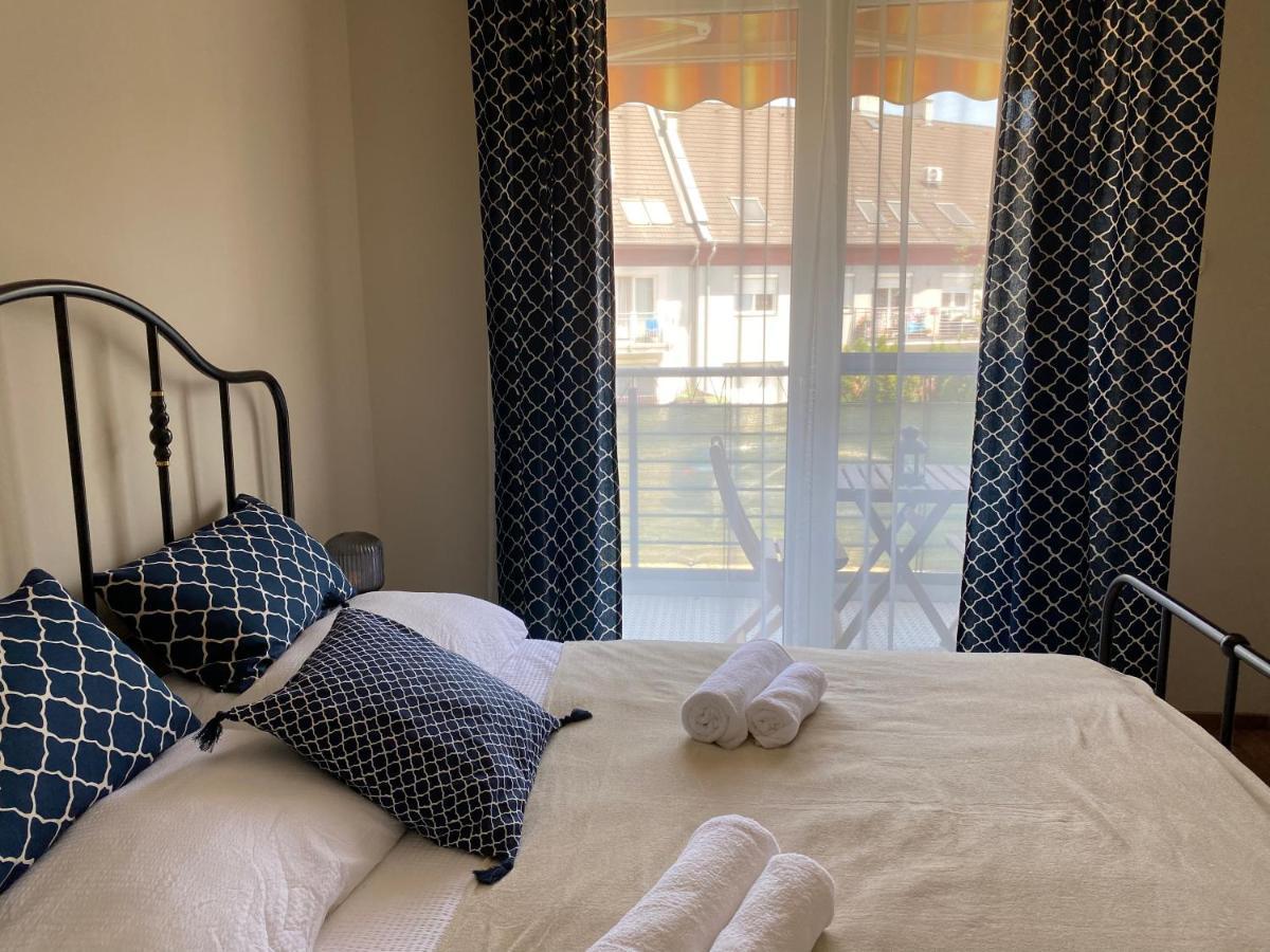 Sziget Apartment Győr Esterno foto