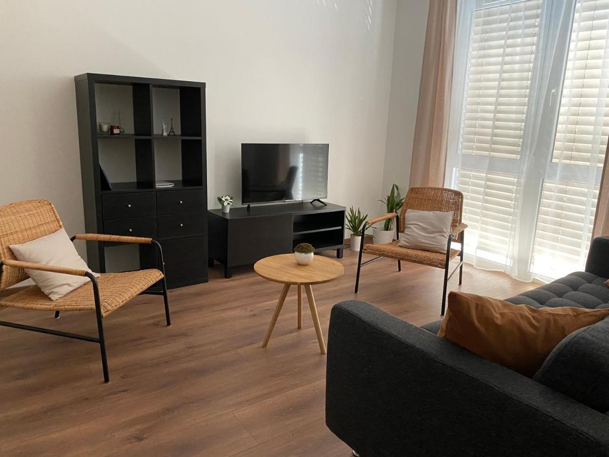 Sziget Apartment Győr Esterno foto